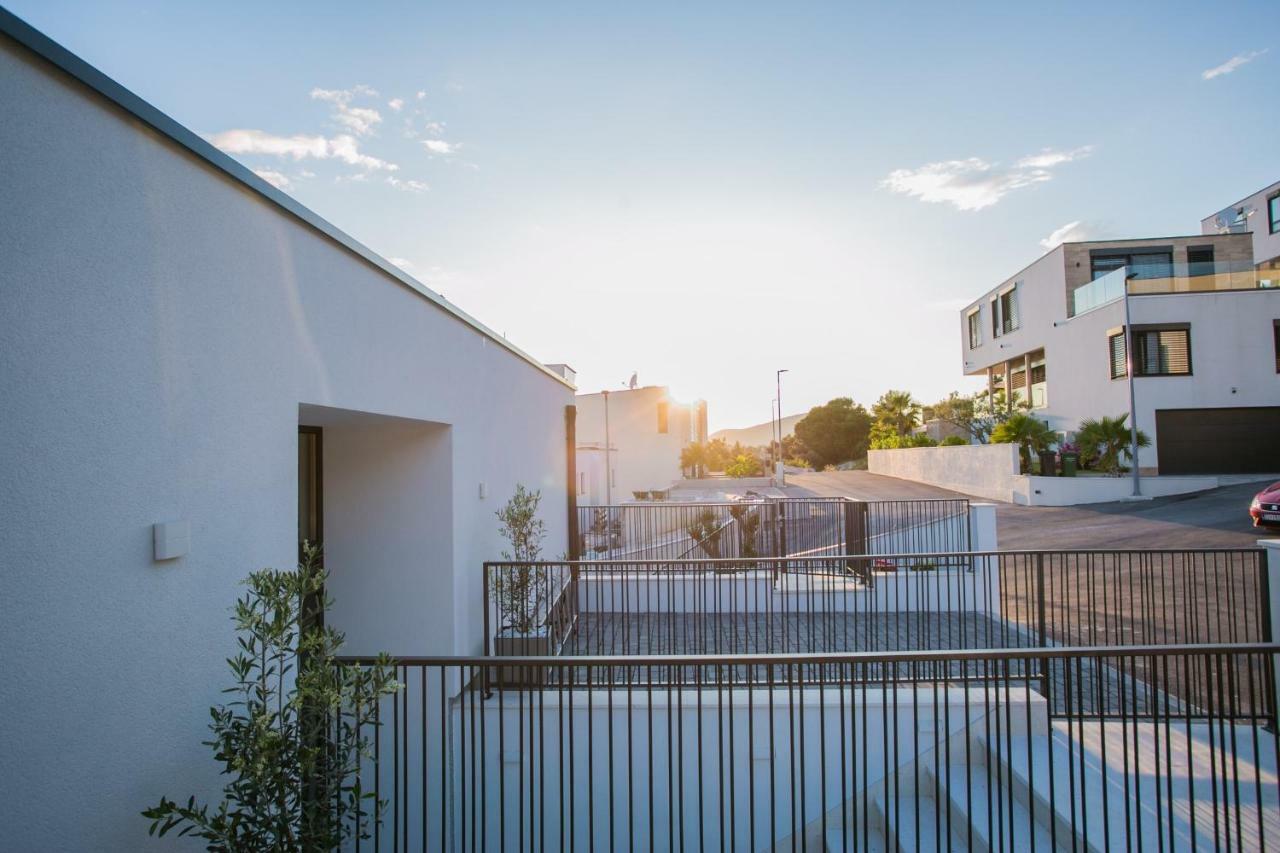 Holiday Home Olive Exclusive - 8 People, Heated Pool, Okrug Gornji, Sea View Trogir Exterior photo