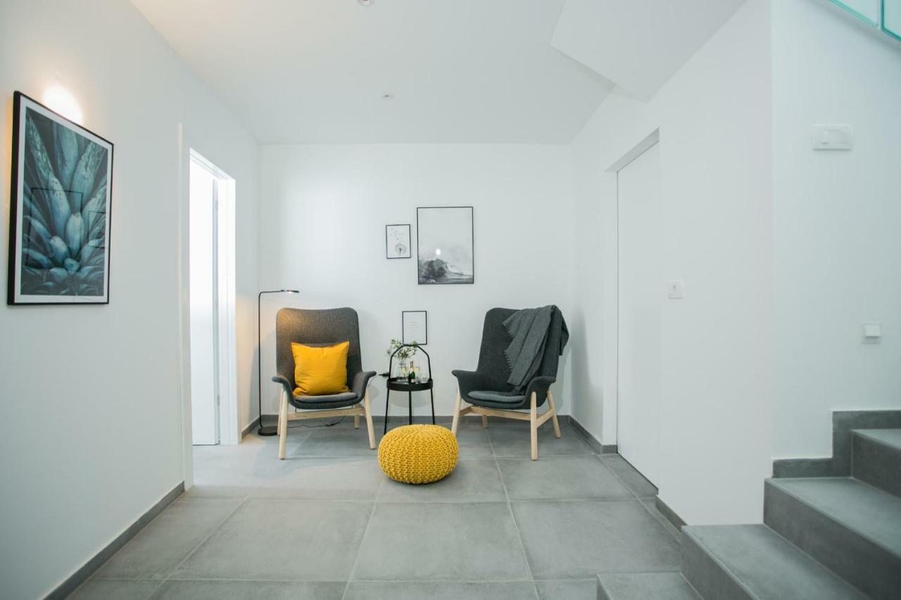 Holiday Home Olive Exclusive - 8 People, Heated Pool, Okrug Gornji, Sea View Trogir Exterior photo